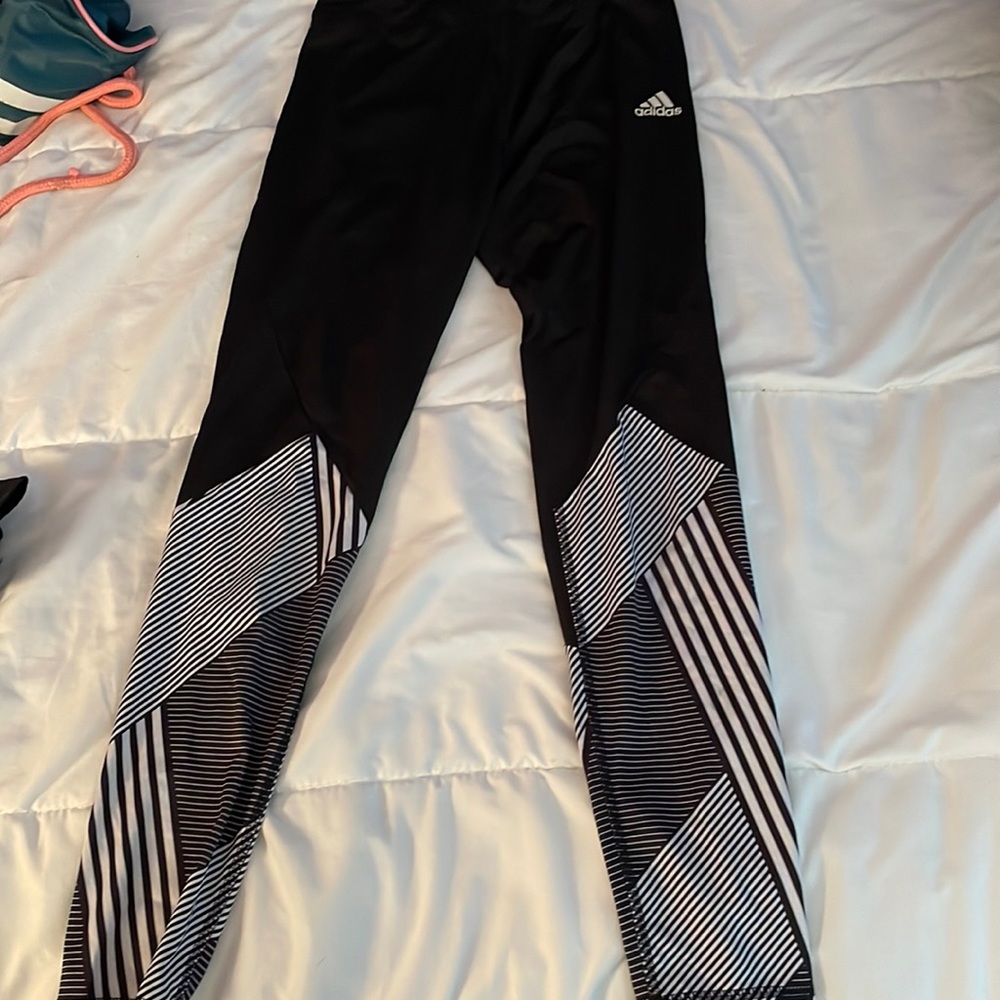 black and white leggings